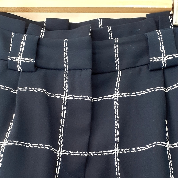 Express Paperbag Waist Grid Print Pants - Picture 3 of 3